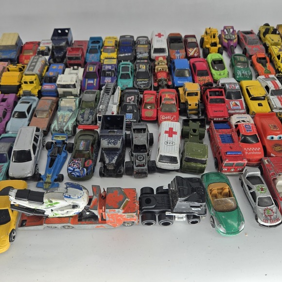 Huge Lot Of 90+ Vtg Diecast Toy Cars - Hot Wheels, Matchbox, cars - Picture 13 of 14